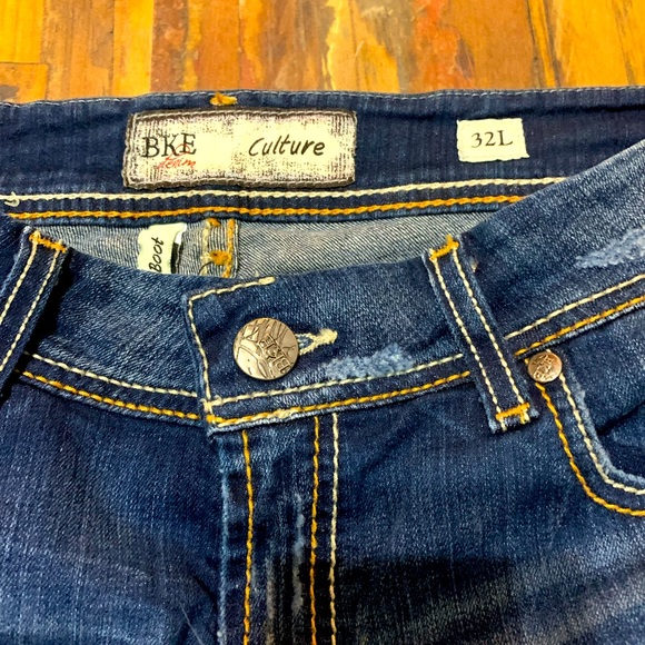 BKE Denim - BKE Culture Boot Cut Jeans Size 32L-LIKE NEW!!